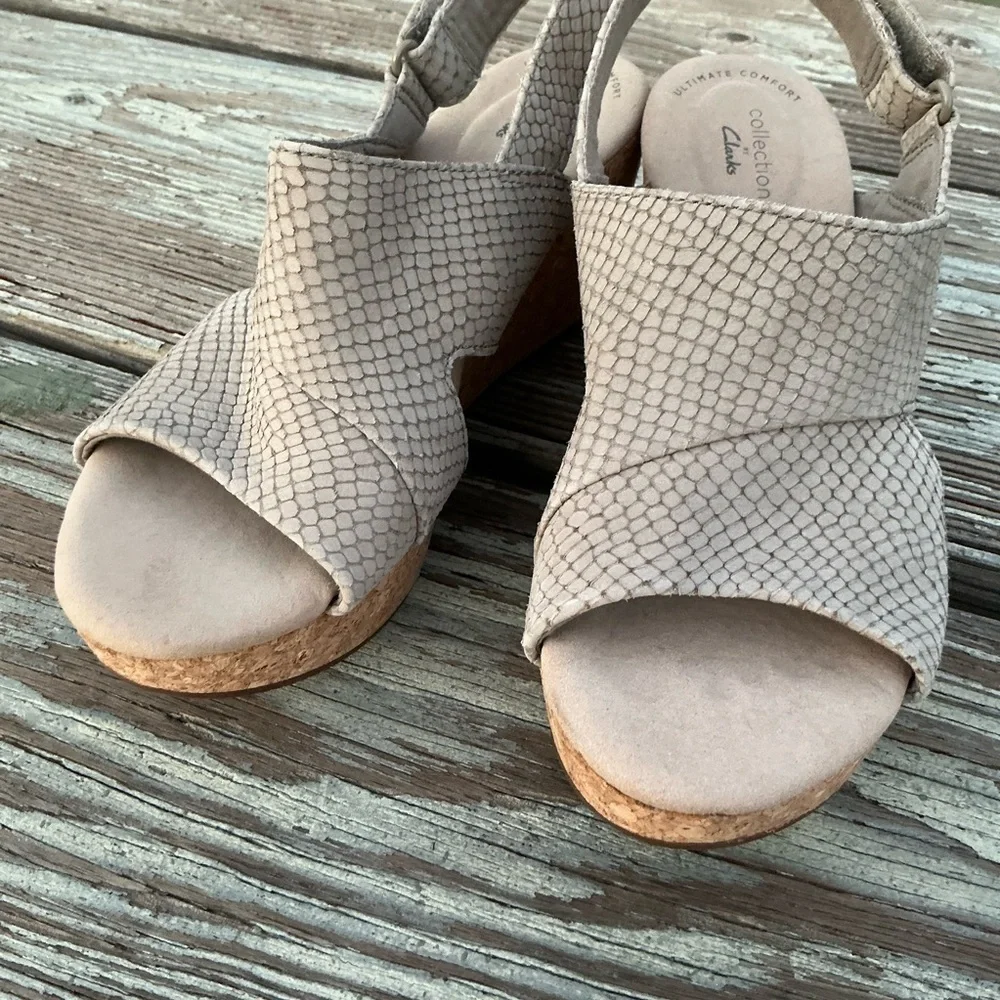 Clarks Collection Annadel Sky Leather Women Sandal Wedge Sz 8.5